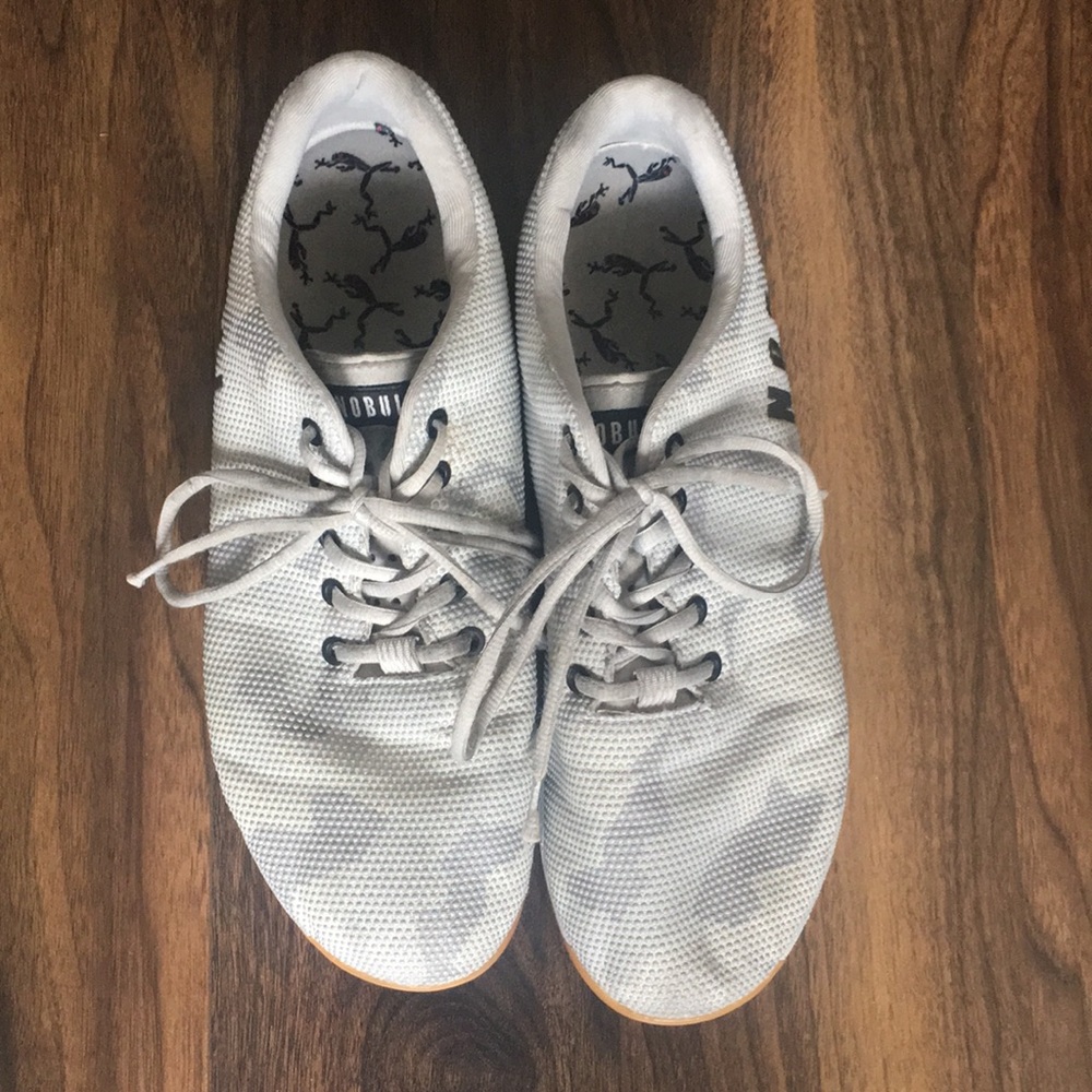 Men size 13 Nobulls